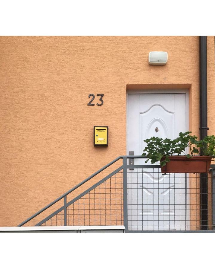 Apartmani 23 نوفي بازار المظهر الخارجي الصورة